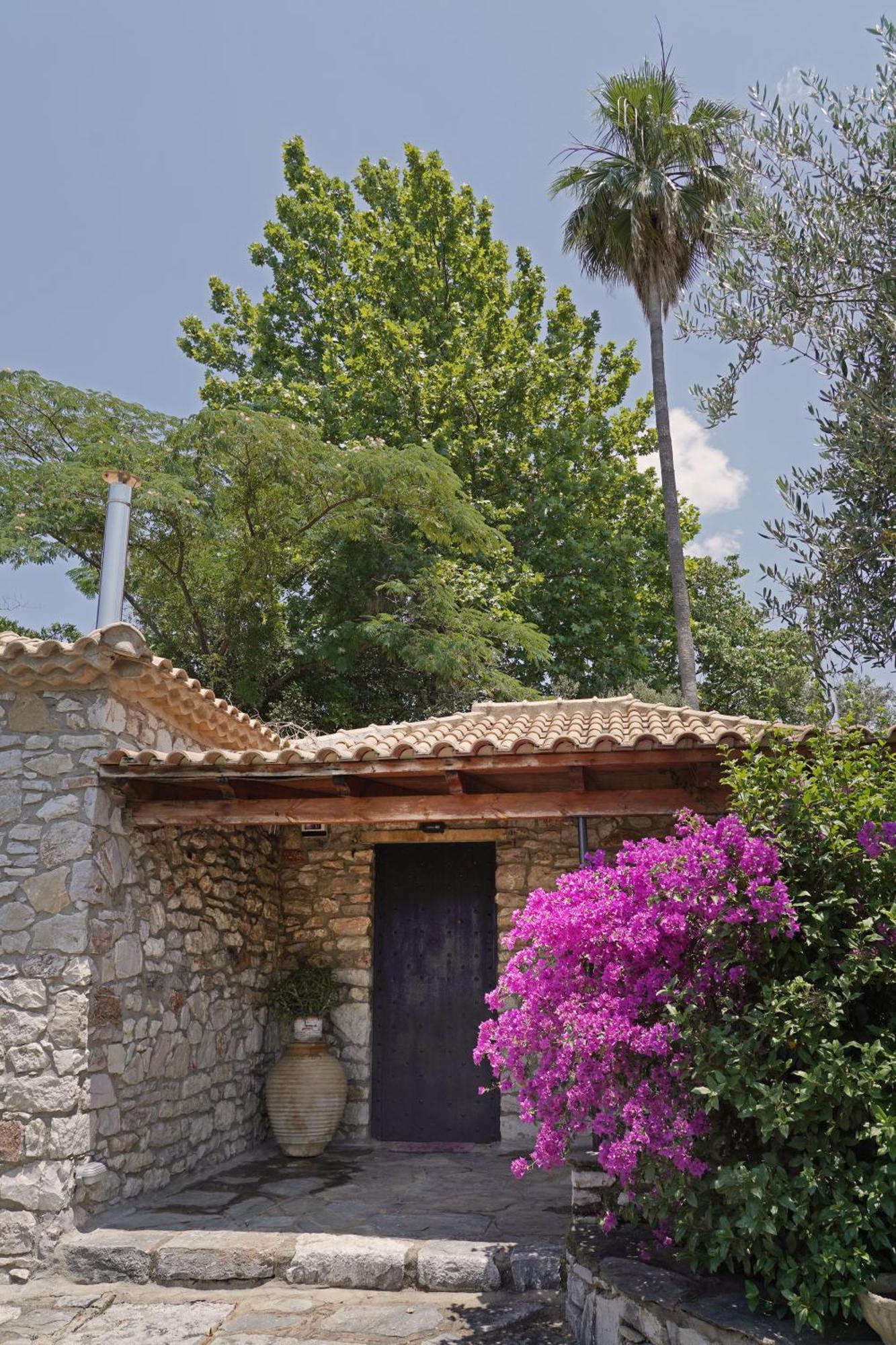 Polas Residencies Aparthotel Kalamata Exterior foto